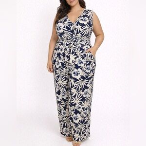 Signature by Robbie Bee Hawaiian Floral Jumpsuit